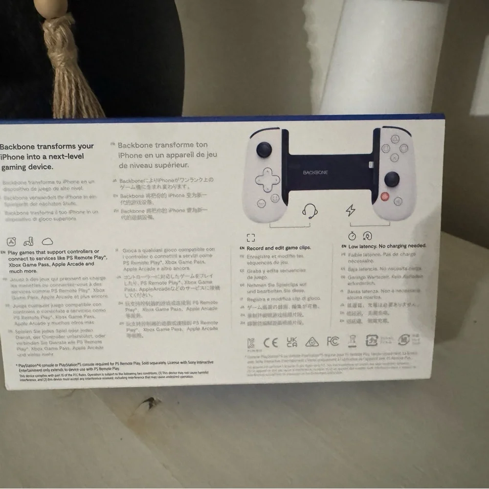 Sony PlayStation Lightning Backbone Controller NEW IN SEALED PACKAGE!!- White